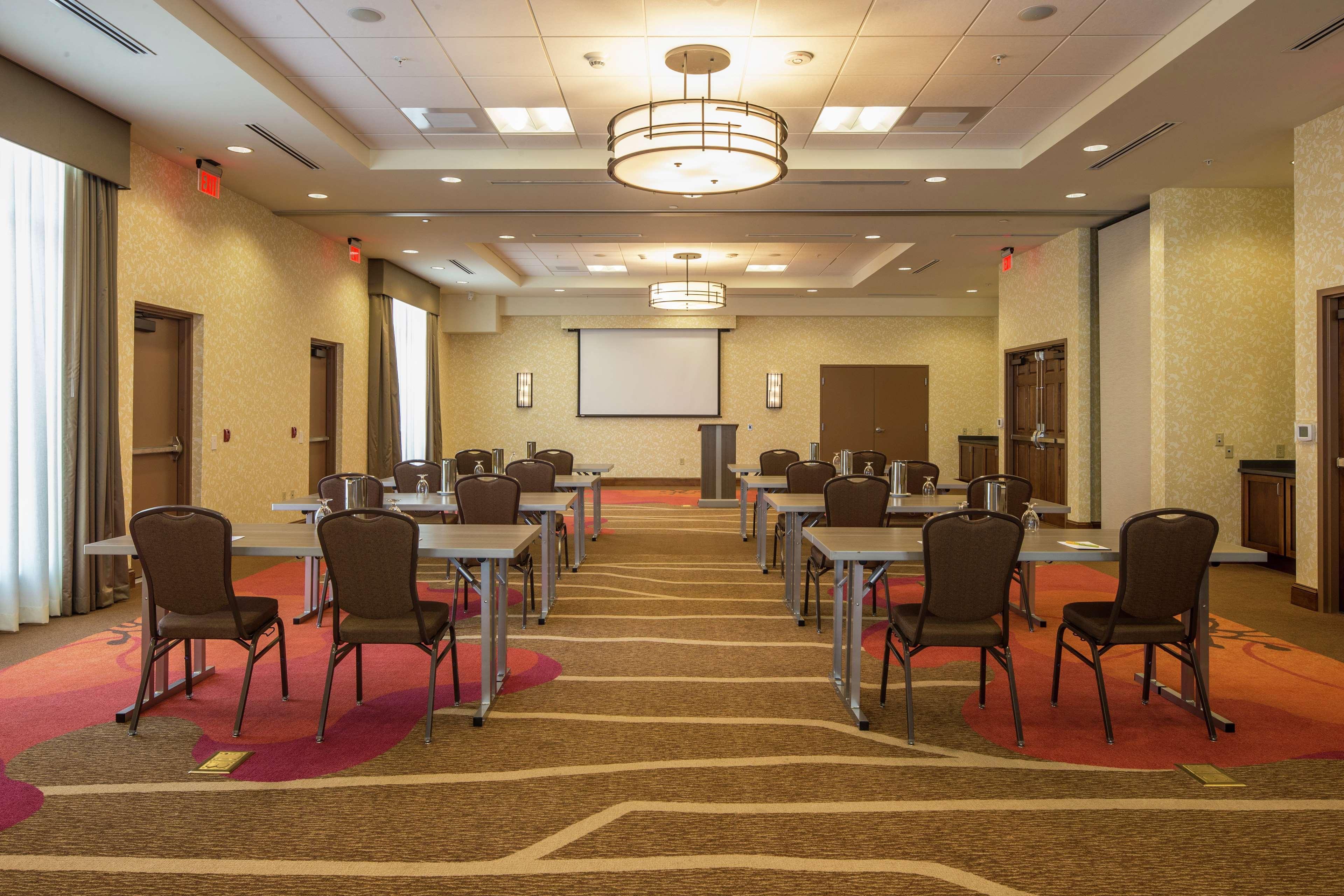 Hilton Garden Inn Uniontown Exterior foto